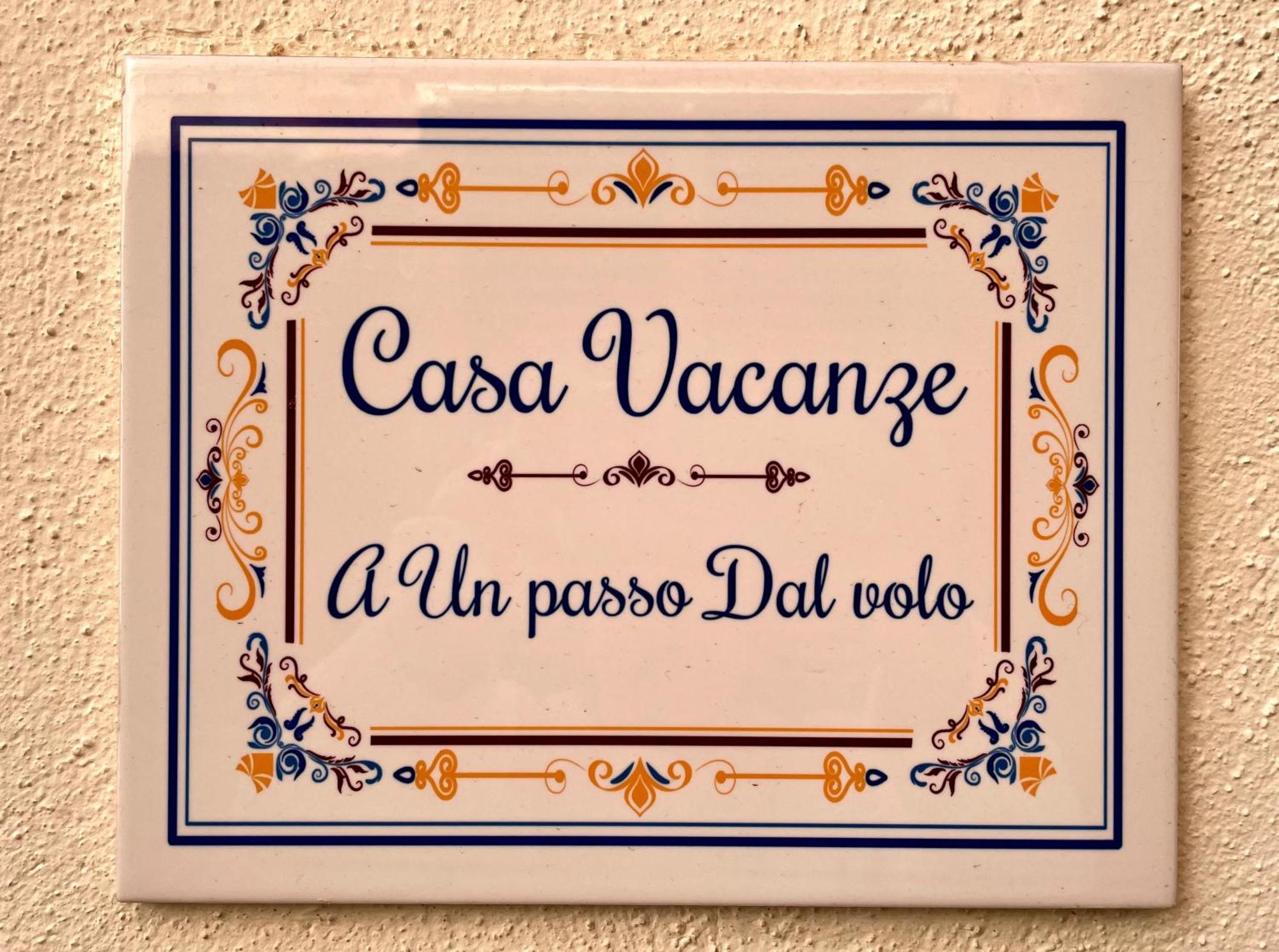 Casa Vacanze A Un Passo Dal Volo Бари Экстерьер фото